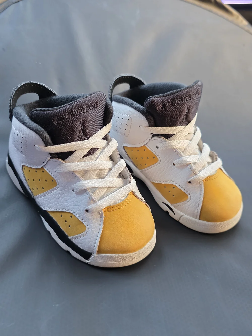 Nike 2024 Toddler Air Jordan 6 Retro TD Sneakers Size 7C - Yellow Ochre Wht& Blk